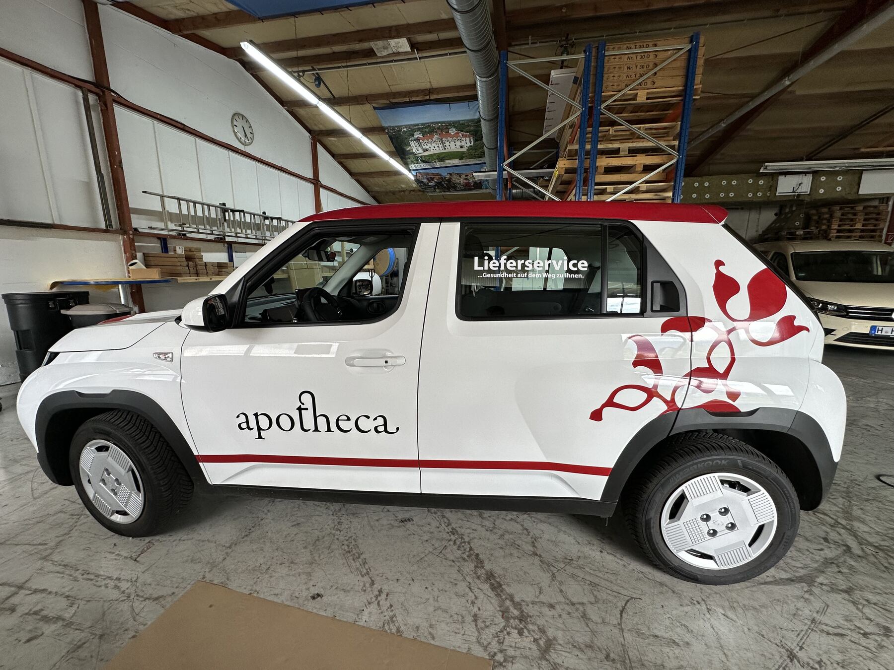 Apotheken-Lieferfahrzeug apotheca