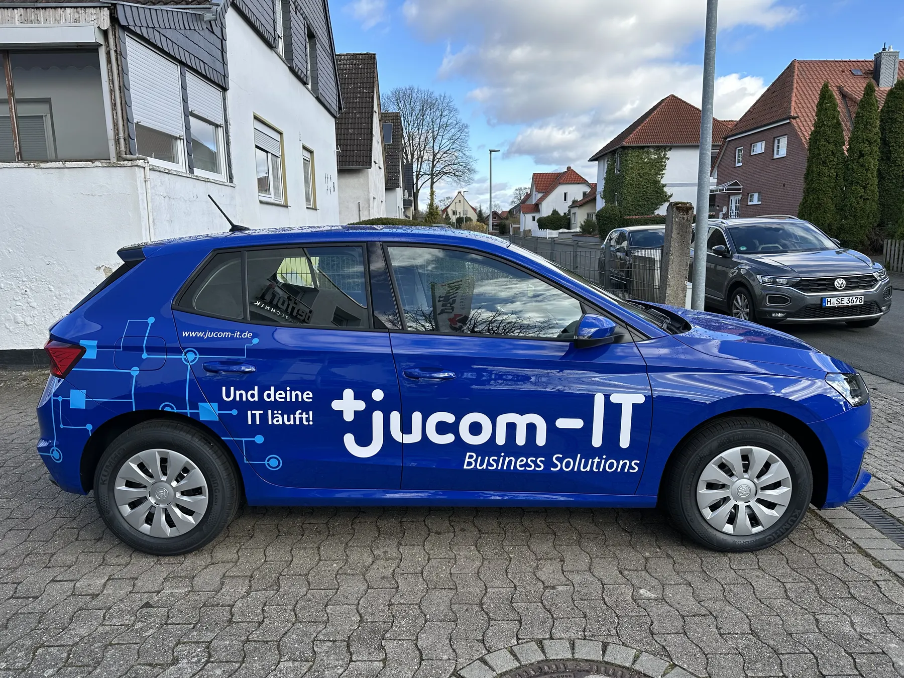 Fahrzeug nach der Beschriftung
